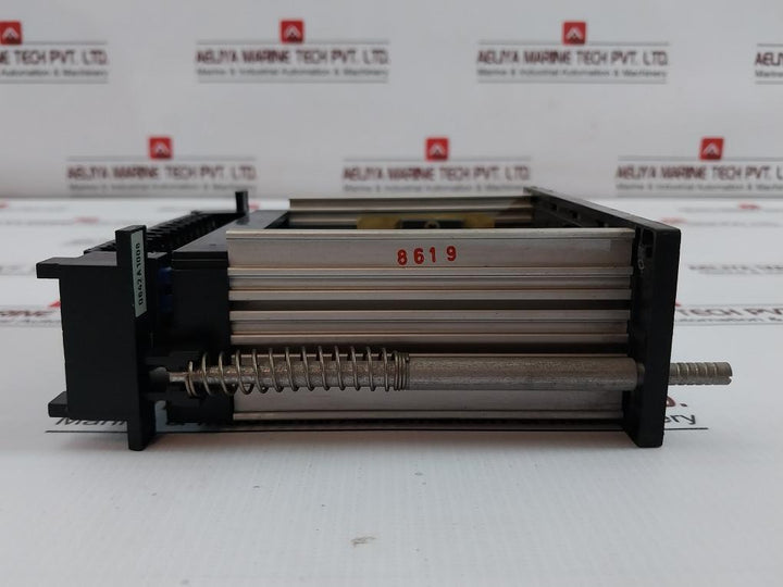 Honeywell Q642A1008 Controller Output Module Micronik 100 43180947 Rev. K 24V