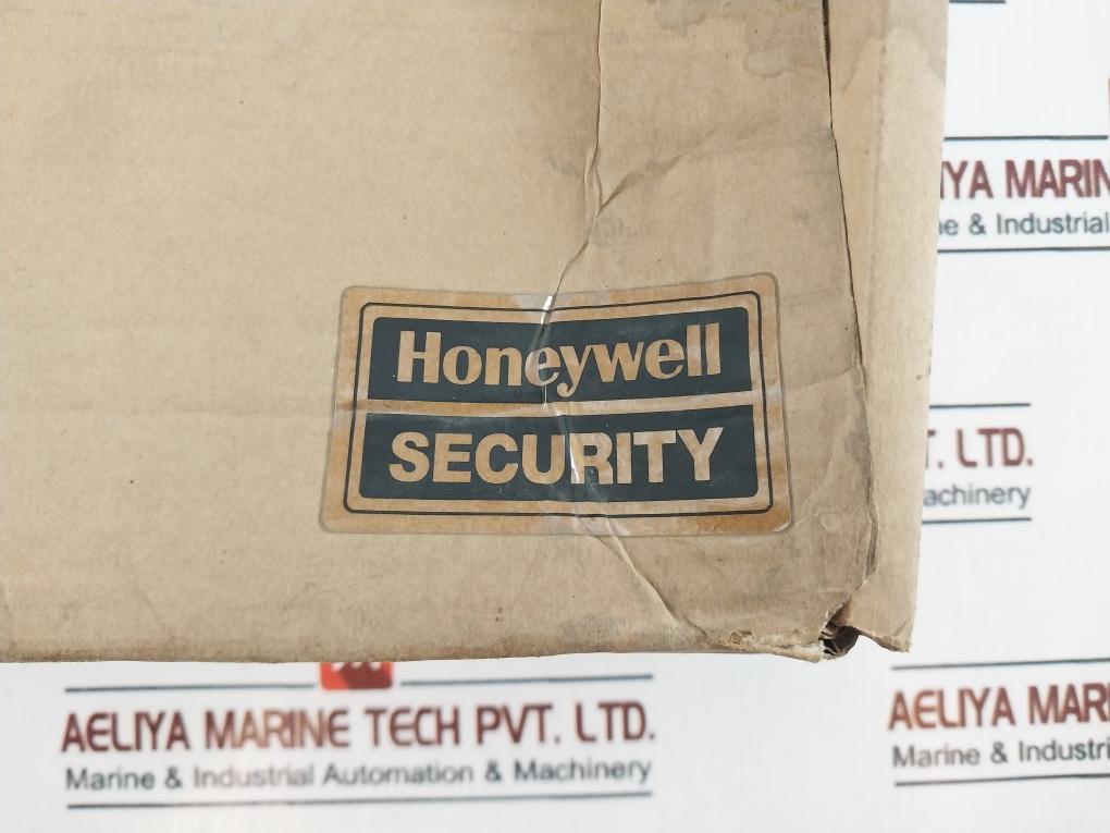 HONEYWELL RTU Q04 Security Unit 14VDC 10A