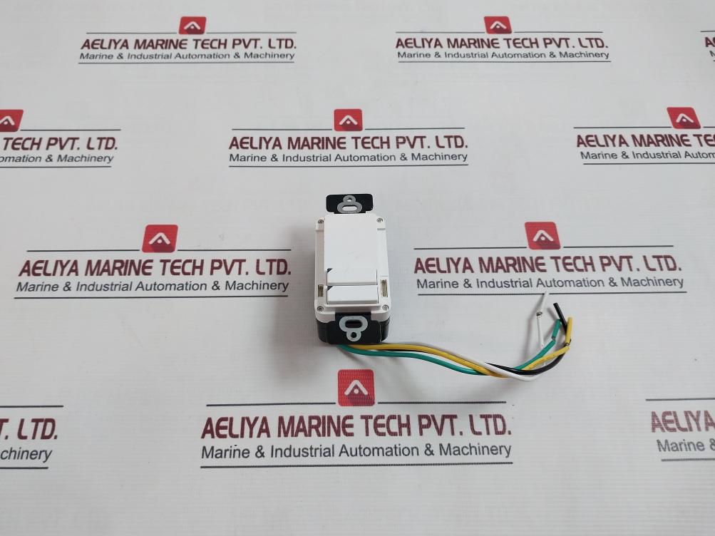 Honeywell S217D4 Wall Switch 01-9993 120Vac 60Hz