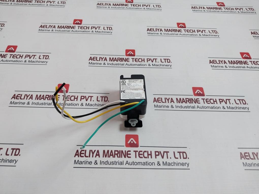 Honeywell S217D4 Wall Switch 01-9993 120Vac 60Hz