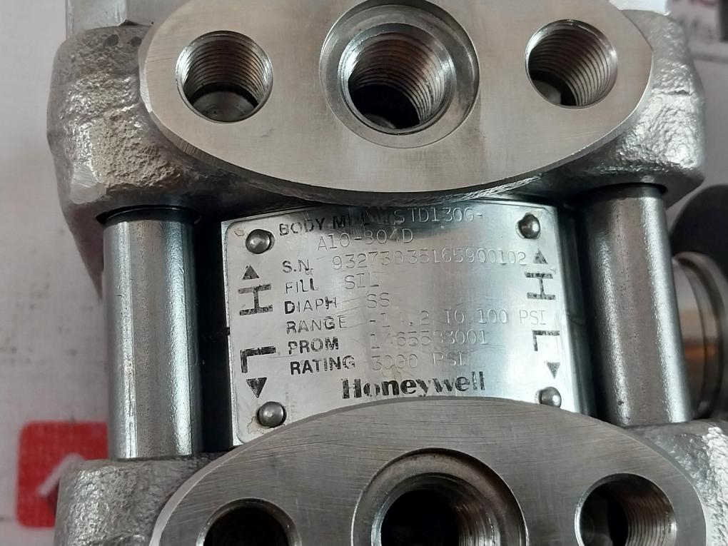 Honeywell St3000 Smart Temperature Transmitter Stdi30-e1A-00000-mb