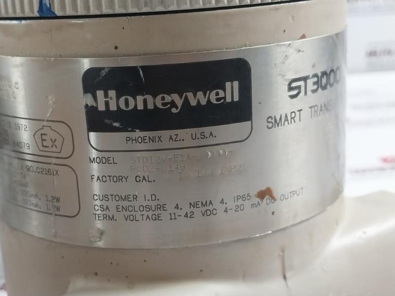 Honeywell St3Q00 Smart Transmitter Std120-e1A-00000-p0D2-814B Pressure Rating: 3000 Psi