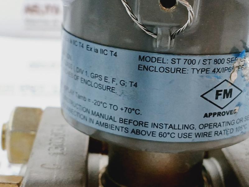 Honeywell St800 Pressure Transmitter Std820-e1Hc4As-1-a-cdc-11S-b-21A0-f1-0000 W/ Accessory