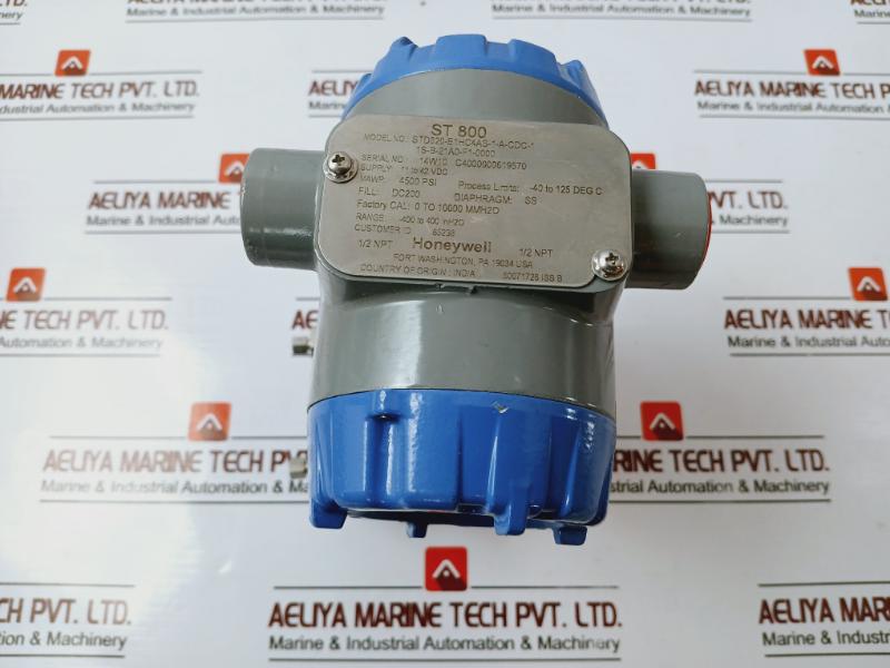 Honeywell St800 Pressure Transmitter Std820-e1Hc4As-1-a-cdc-11S-b-21A0-f1-0000 W/ Accessory
