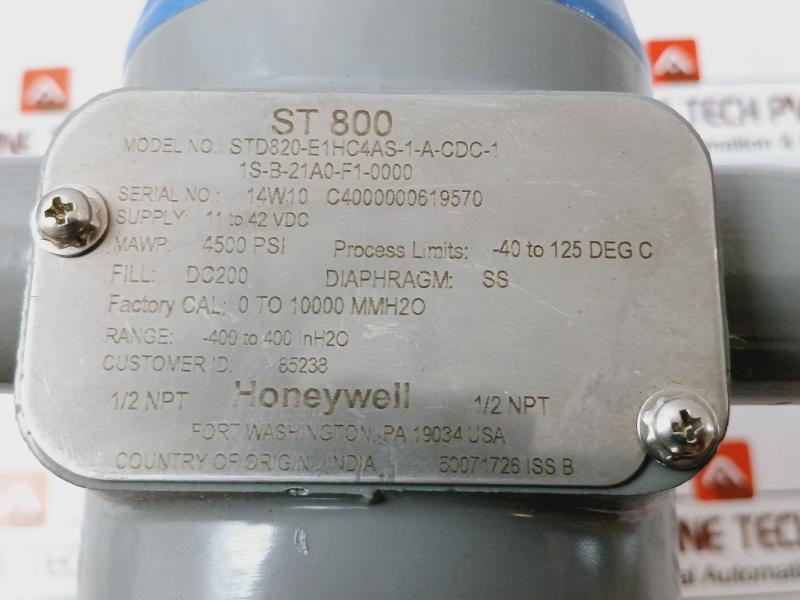 Honeywell St800 Pressure Transmitter Std820-e1Hc4As-1-a-cdc-11S-b-21A0-f1-0000 W/ Accessory