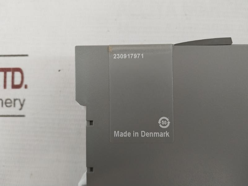 Honeywell Stt650-s2-0-0-ch0 2-wire Hart Transmitter 32301518-009 8-35V