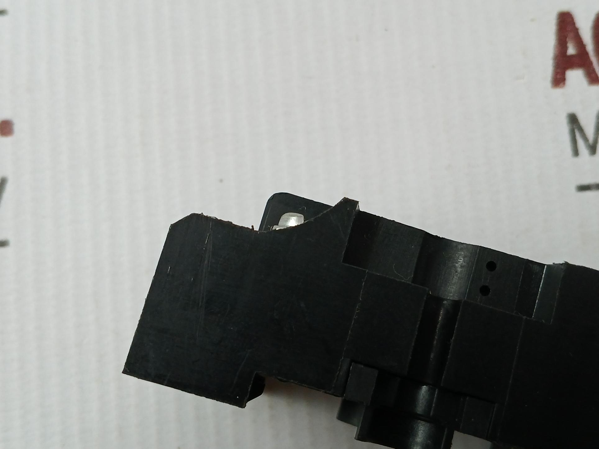 Honeywell Szx-smf-08N Relay Socket 5A 250Vac