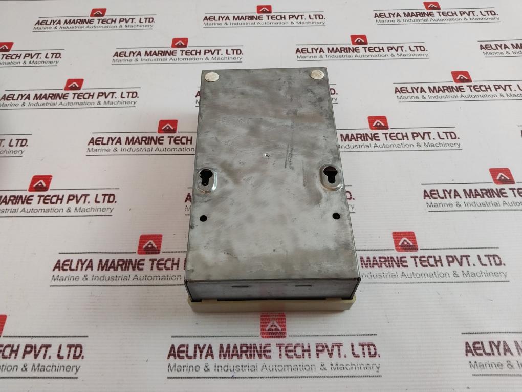 Honeywell T775A1035 Electronic Remote Temperature Controller 24 Vac