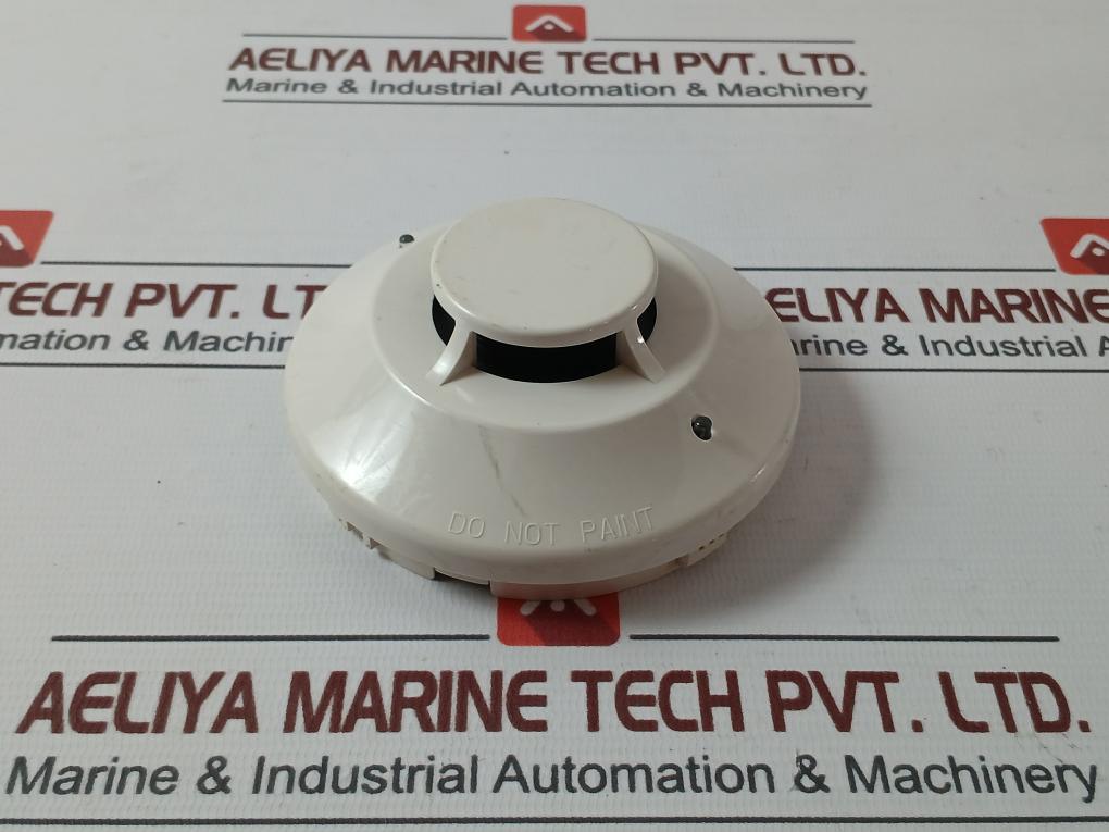 Honeywell Tc806B1076 Photoelectric Smoke Detector 120 F (49 C)