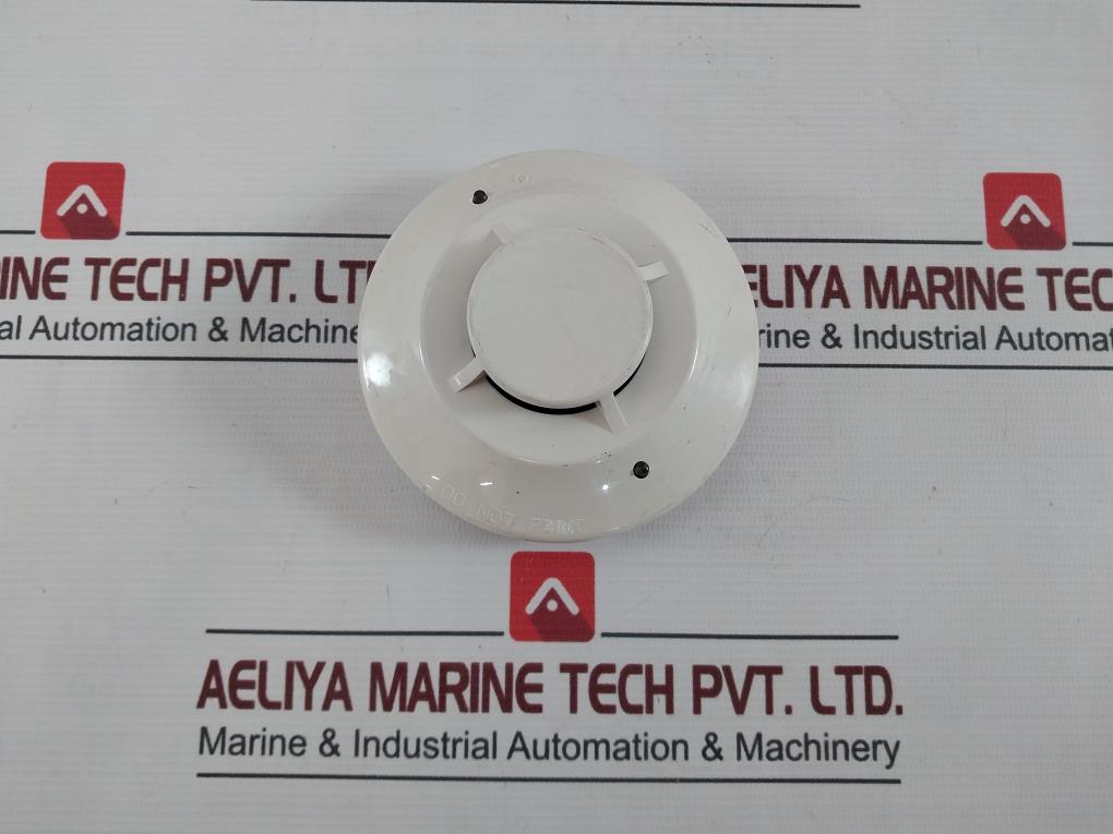 Honeywell Tc806B1076 Photoelectric Smoke Detector 120 F (49 C)