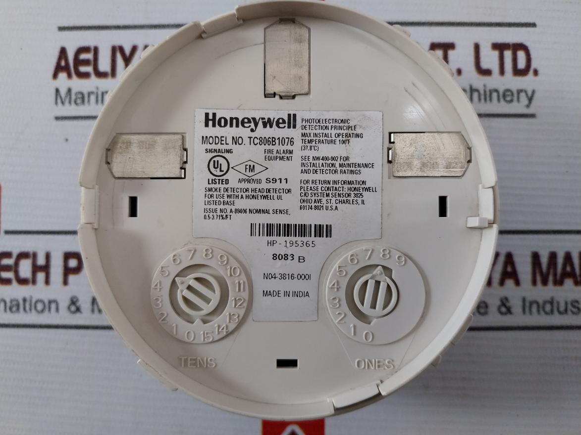 Honeywell Tc806B1076 Point Smoke Detector Hp-195365