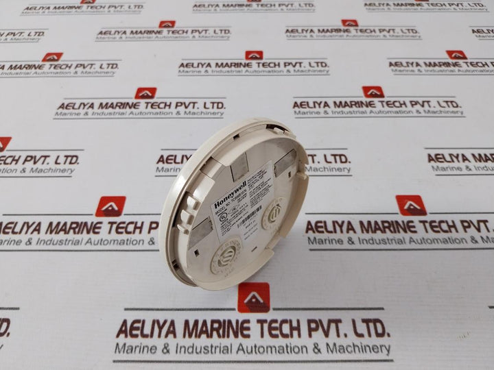 Honeywell Tc806B1076 Point Smoke Detector Hp-195365