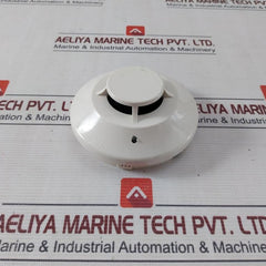Honeywell Tc806B1076 Smoke Detector 120F Hp-130211 6124B