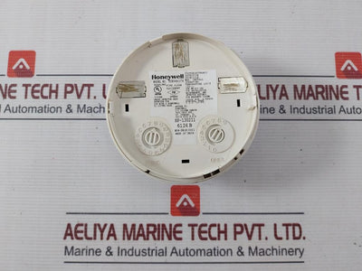 Honeywell Tc806B1076 Smoke Detector 120F Hp-130211 6124B