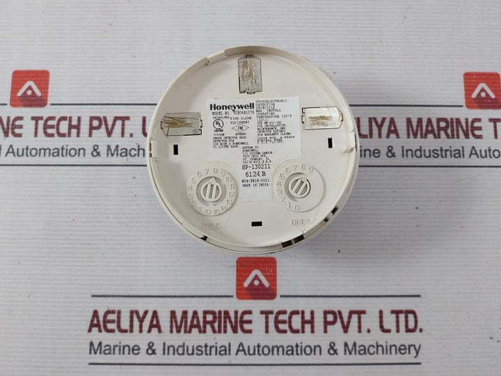 Honeywell Tc806B1076 Smoke Detector 120F Hp-130211 6124B