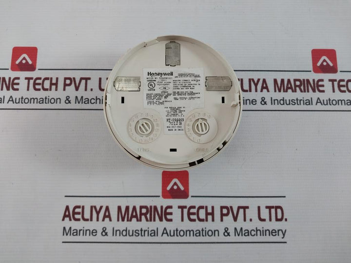 Honeywell Tc840M1021 Smoke Detector 100°F (38°C) 0.5-3.71 %/Ft