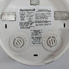 Honeywell Tc840M1021 Smoke Detector 100°F (38°C) 0.5-3.71 %/Ft