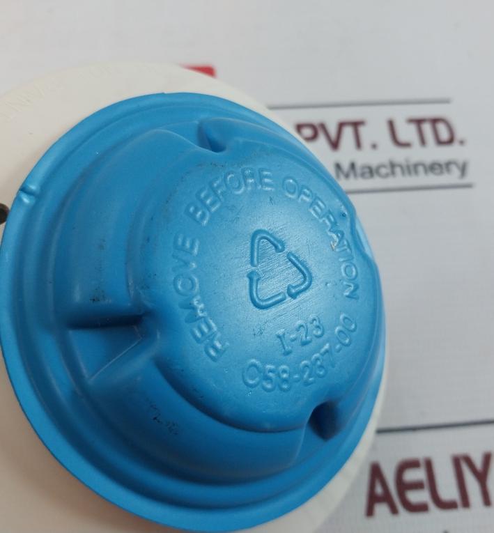Honeywell Tc840M1021 Smoke Detector 100°F (38°C) 0.5-3.71 %/Ft