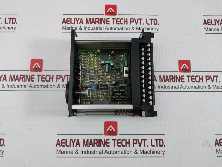 Honeywell Temperature Regulator Controller R7420A1004