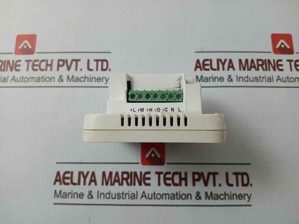 Honeywell Tf228Wn/U Digital Thermostat For Fan Coil