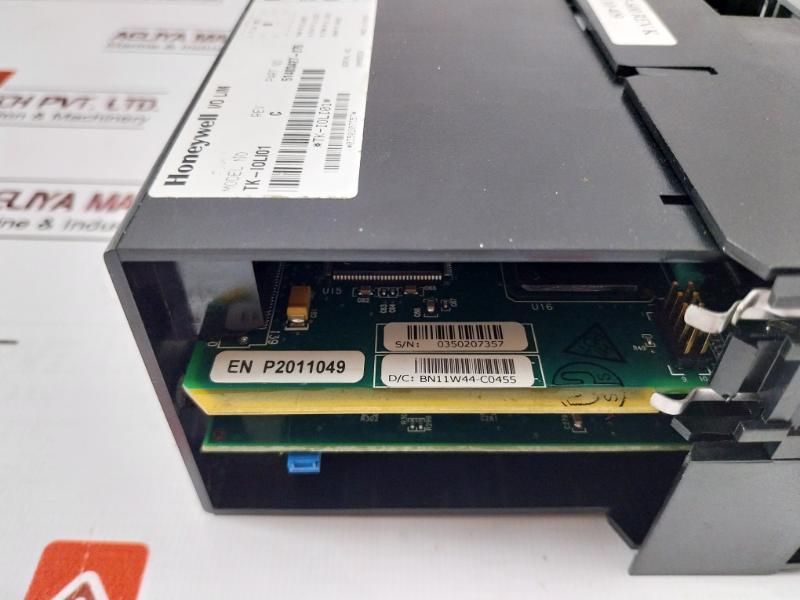 Honeywell Tk-ioli01 Rev B I/O Link Interface Module 51403427-275 24Vdc