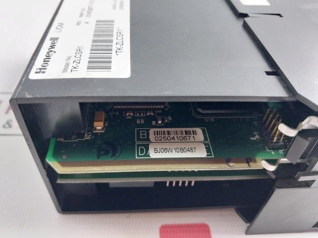 Honeywell Tk-zlcsr1 Plc Module Rev A