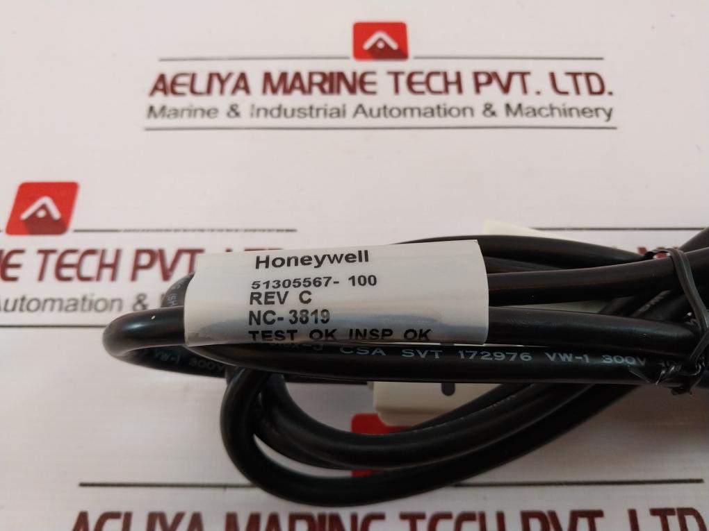 Honeywell Tp-opadp1-100 Oep Adapter Deskside Ikb 120V 100-240V Ac 47-63Hz