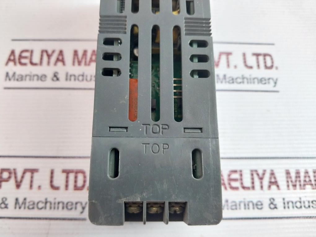 Honeywell Udc120L Temperature Limit Controller 100-240Vac 50/60Hz 7.5Va
