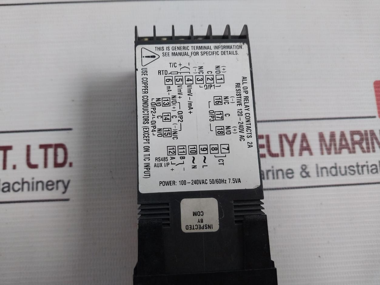 Honeywell Udc120T Digital Temperature Controller Dc120 411031000 100-240Vac