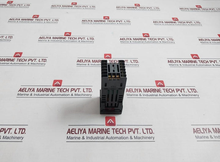 Honeywell Udc120T Digital Temperature Controller Dc120 T11101000 100-240Vac