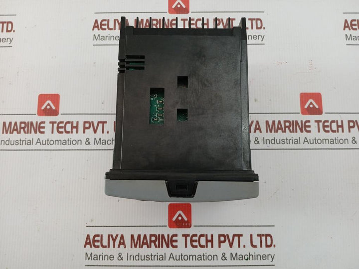 Honeywell Universal Digital Controller Dc3200-ee-000R-200-00000-e0-0, Udc3200