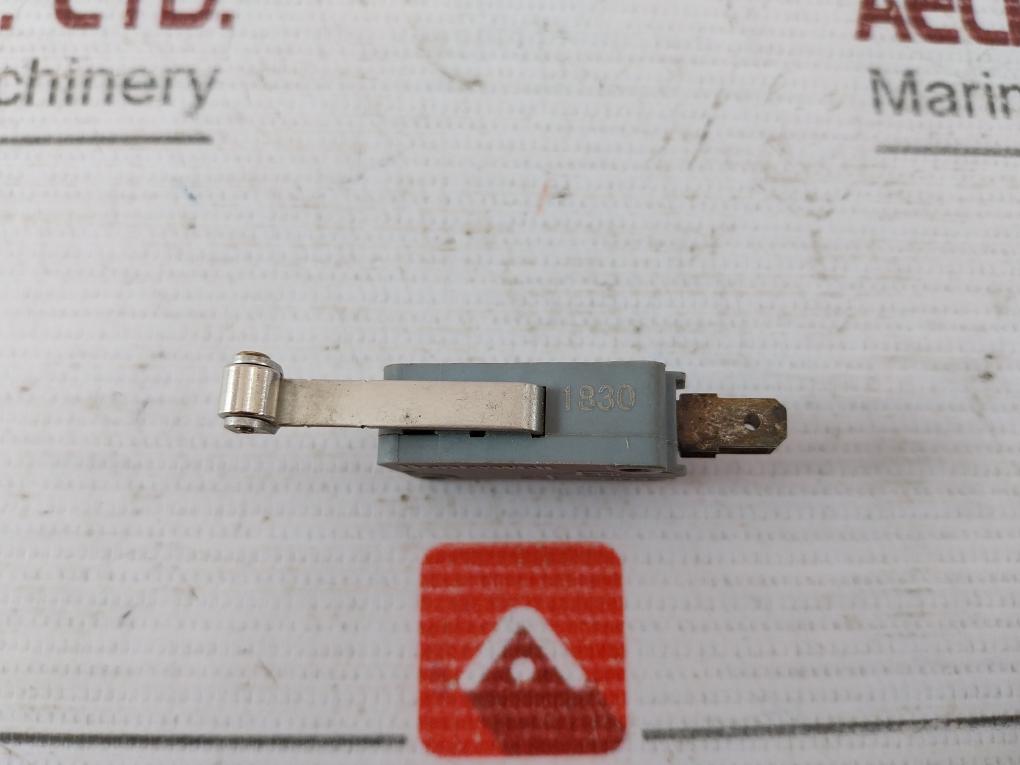 Honeywell V15T16-dz100A06-01 Micro Interrupteur 16Gpa 125/250Vac 25T125 U 5E4