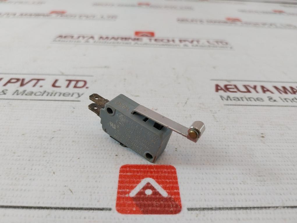 Honeywell V15T16-dz100A06-01 Micro Interrupteur 16Gpa 125/250Vac 25T125 U 5E4