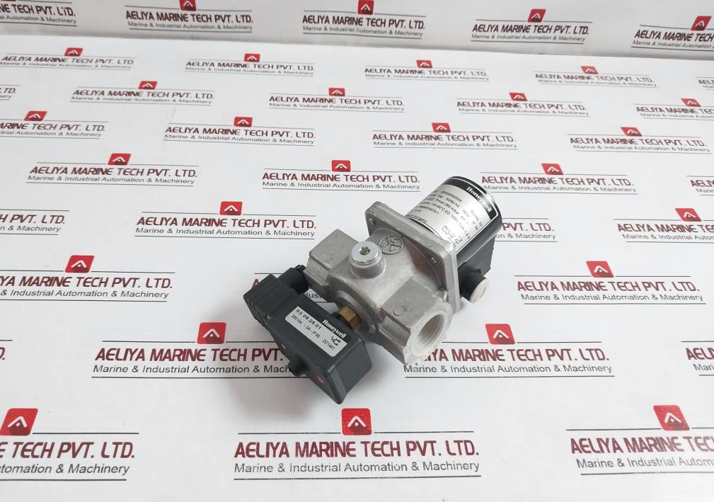 HONEYWELL VE4025S2035 VE4000 Series Gas Valve 220-240VAC 50/60 Hz 16W IP54