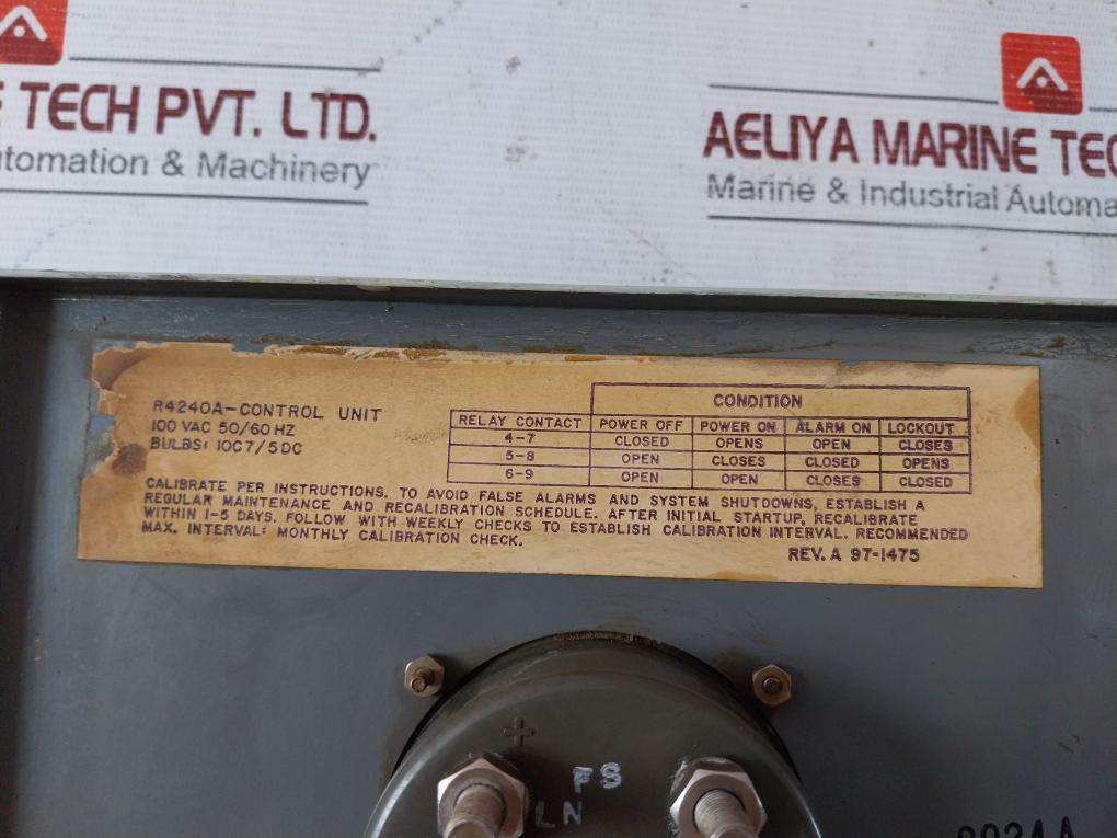 Honeywell Y513A Stack Smoke Detector Rev A 100Vac 50/60Hz 0-5 Sec