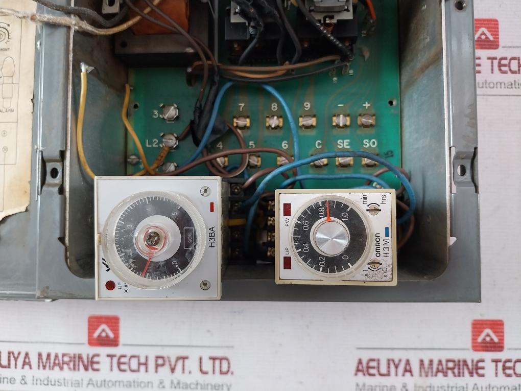 Honeywell Y513A Stack Smoke Detector Rev A 100Vac 50/60Hz 0-5 Sec