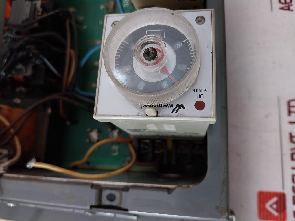 Honeywell Y513A Stack Smoke Detector Rev A 100Vac 50/60Hz 0-5 Sec