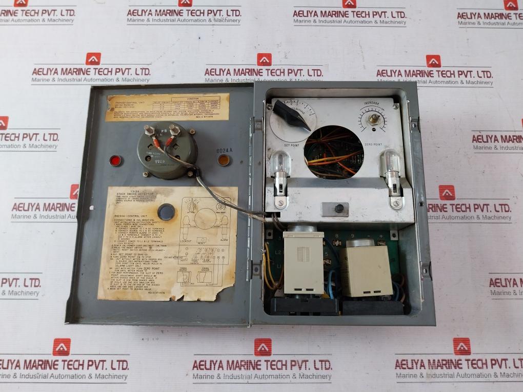 Honeywell Y513A Stack Smoke Detector Rev A 100Vac 50/60Hz 0-5 Sec