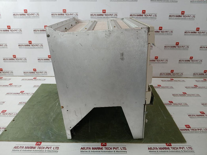 Honeywell 51402599-100 Input Output Rack Module 51304362-100 51304487-100 Rev: B