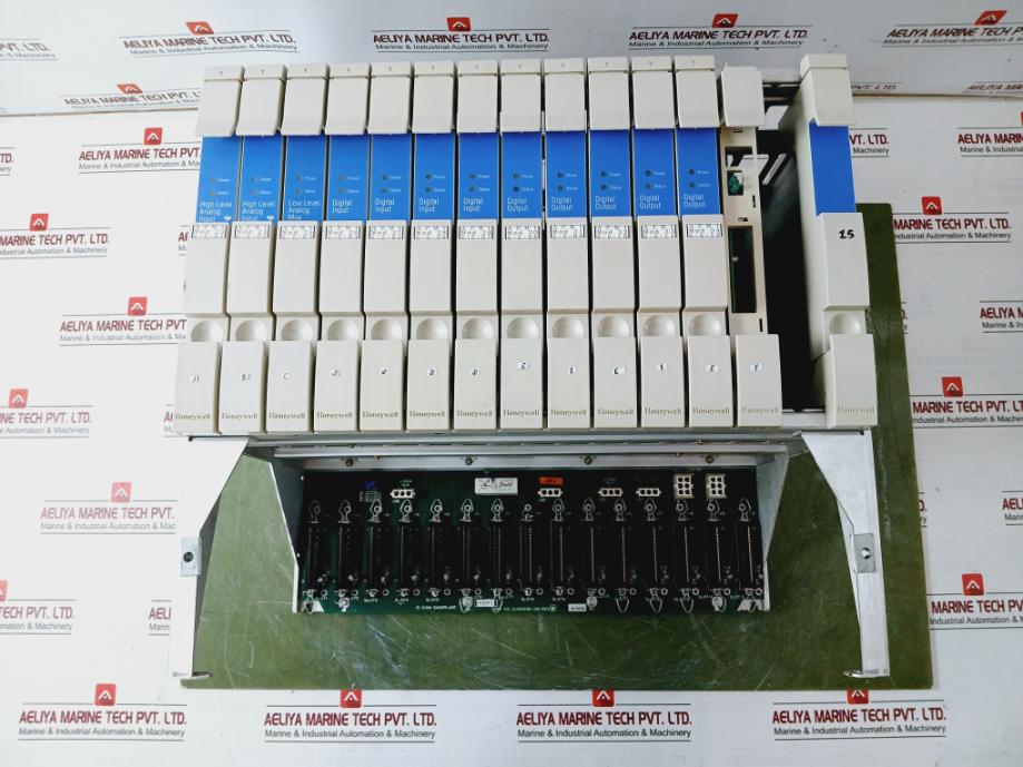 Honeywell 51402599-100 Input Output Rack Module 51304362-100 51304487-100 Rev: B