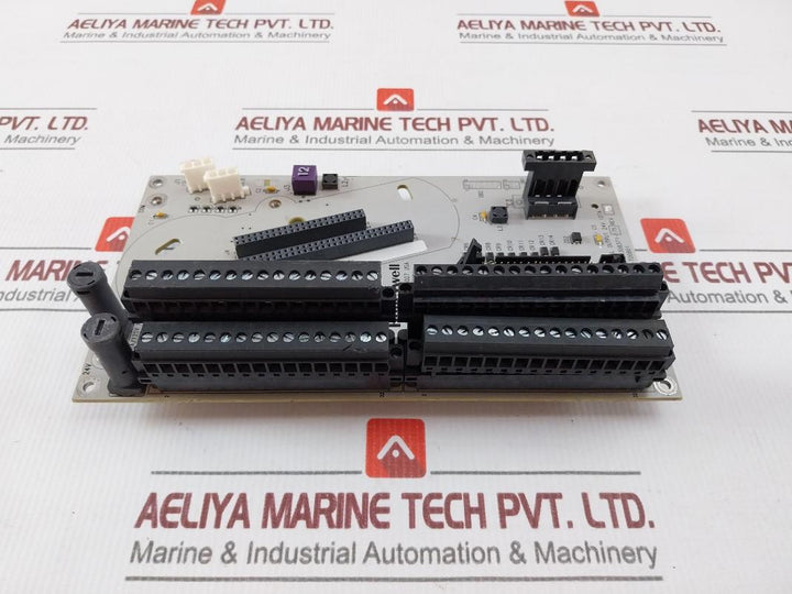 Honeywell Cc-tdob01 Digital Output Module 24V Iota 0?C To 60?C Rev:D1,D