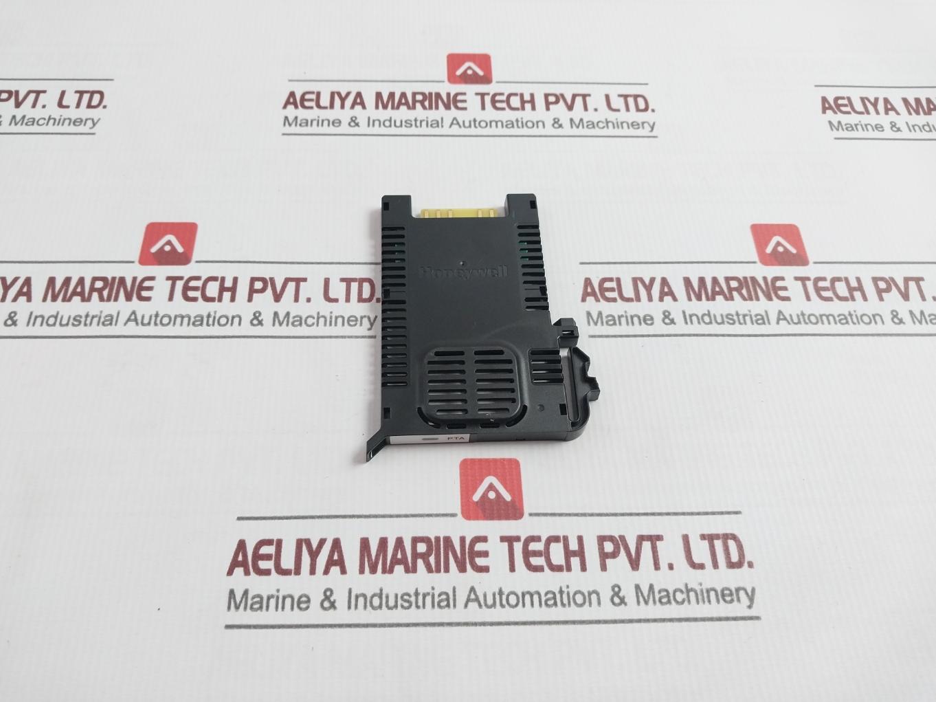 Honeywell Cc-upta01 Pass Through Adapter +24V Dc Max 500Ma