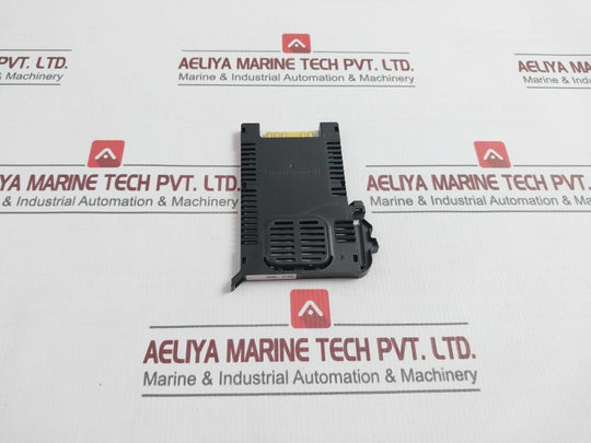 Honeywell Cc-upta01 Pass Through Adapter +24V Dc Max 500Ma