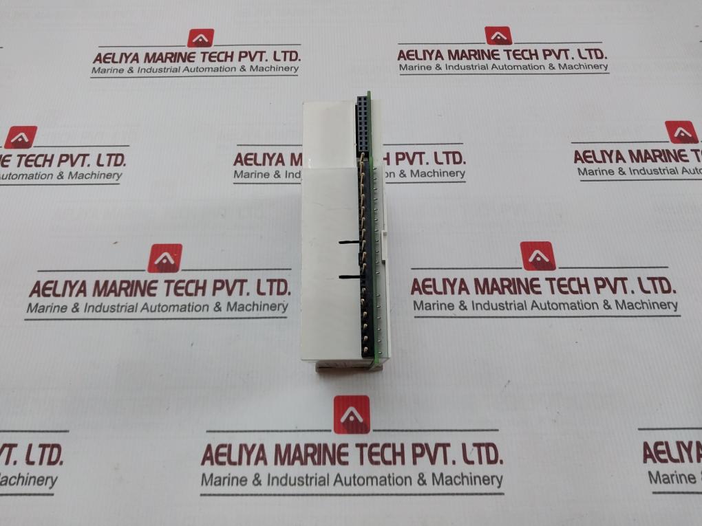 Honeywell Xf 521A2 Digital Output Plc Module Rev:1 10V