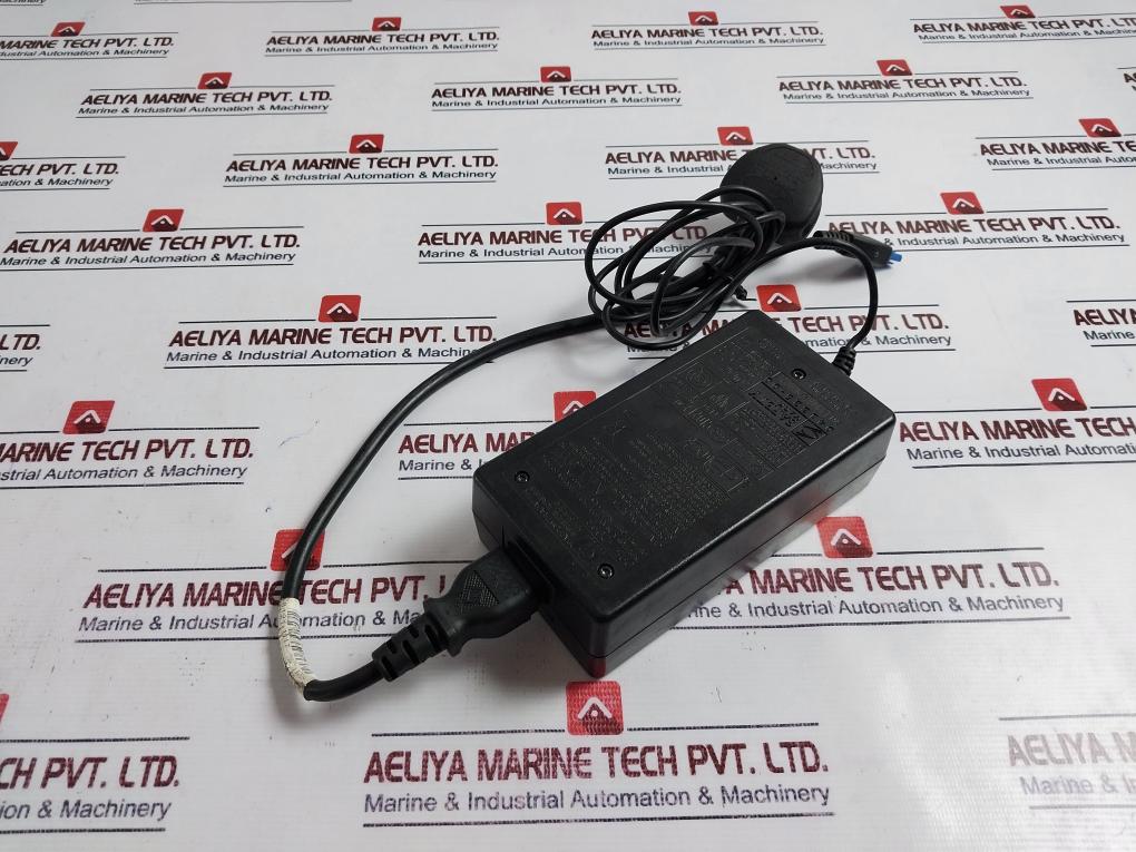 Hp 0957-2093 Ac Power Adapter 100-240V~ 1800Ma 50/60Hz +32V--- 2500Ma