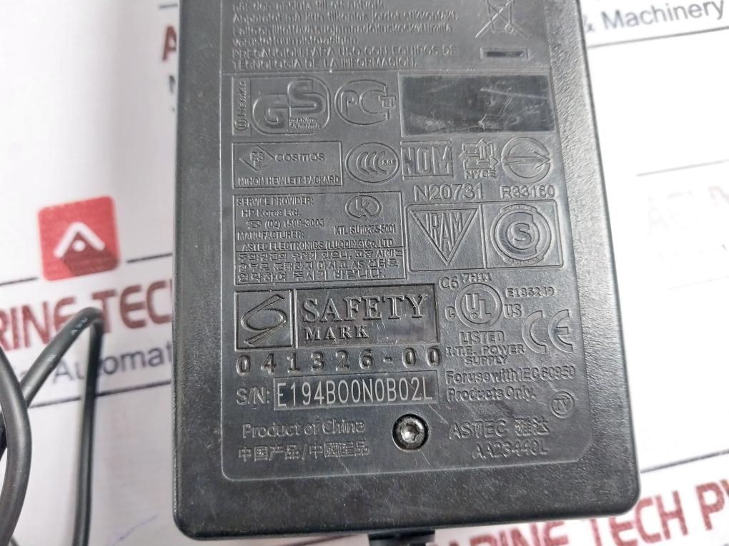 Hp 0957-2093 Ac Power Adapter 100-240V~ 1800Ma 50/60Hz +32V--- 2500Ma