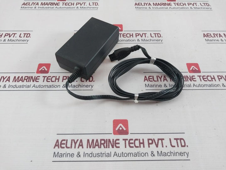 Hp 0957-2304 Ac Power Adapter Rev.: B 100-240V 50/60Hz 0.9A 1094Ma/250Ma