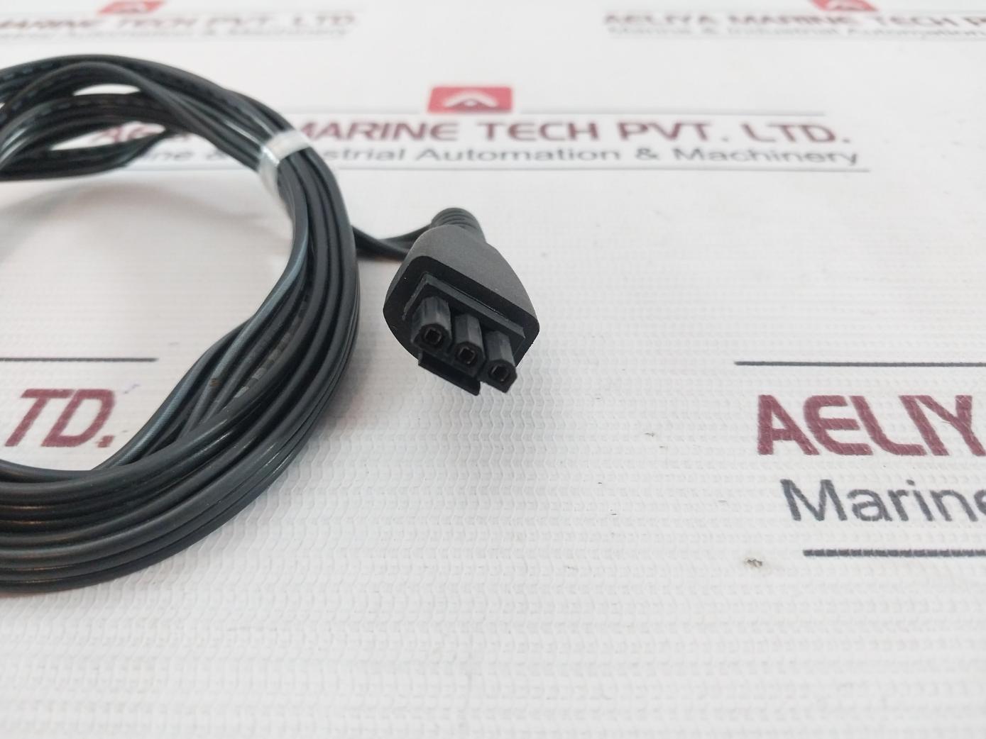 Hp 0957-2304 Ac Power Adapter Rev.: B 100-240V 50/60Hz 0.9A 1094Ma/250Ma