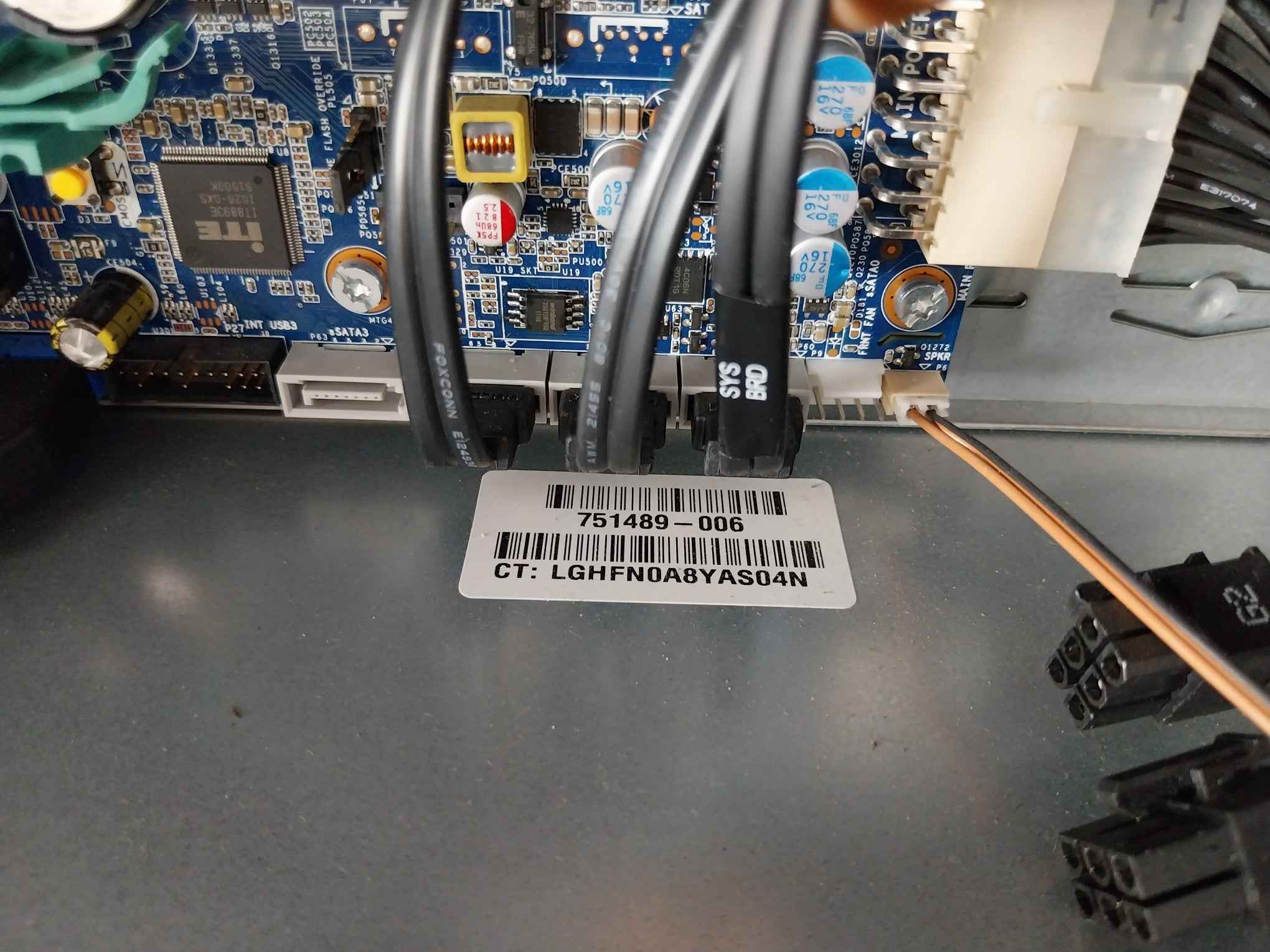 Hp Z440 Workstation 100-240V/9.5A 50-60Hz 700W 8Gb 1Rx8 Pc4-2666V-rd1-11