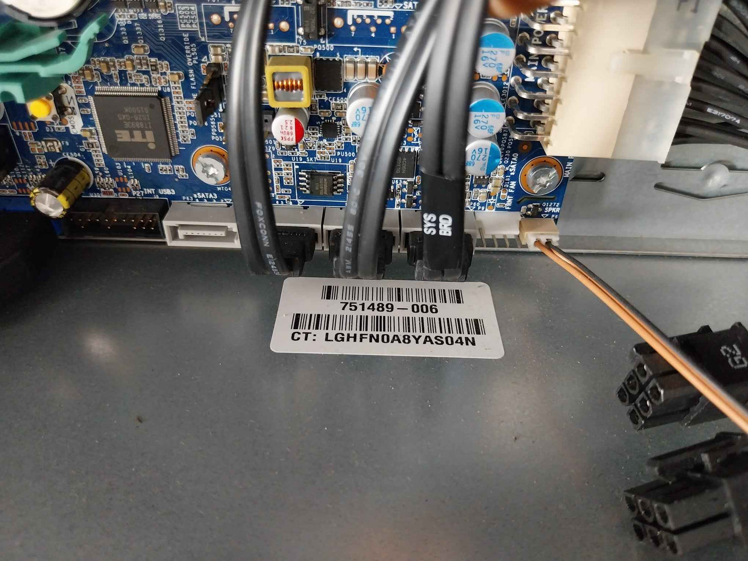 Hp Z440 Workstation 100-240V/9.5A 50-60Hz 700W 8Gb 1Rx8 Pc4-2666V-rd1-11